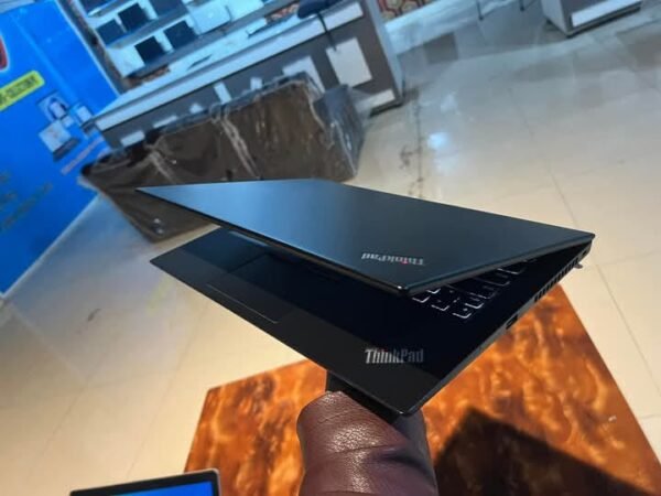 Lenovo Thinkpad T480s Core i5 8th Genration imported never used in Pakistan - Image 2