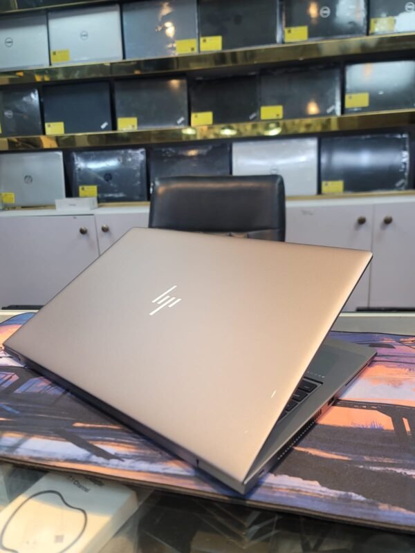 Hp ZBook 15u G5 Core i7 8th Genration imported never used in Pakistan - Image 2