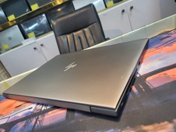 Hp ZBook 15u G5 Core i7 8th Genration imported never used in Pakistan - Image 5